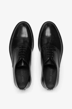 Scarpa francesina nera