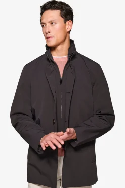 Trench con pettorina nero